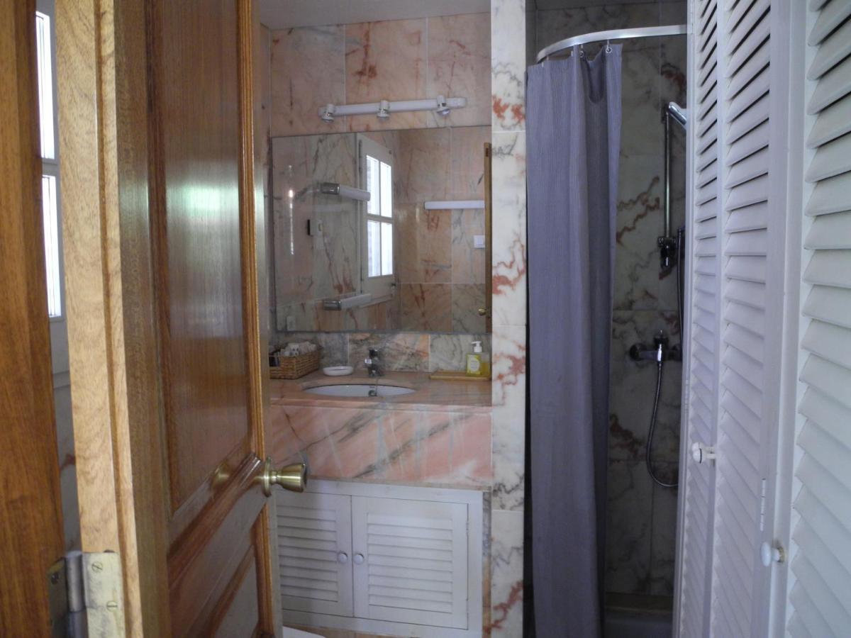 Tranquilos Estudios Cerca De La Playa カダケス エクステリア 写真