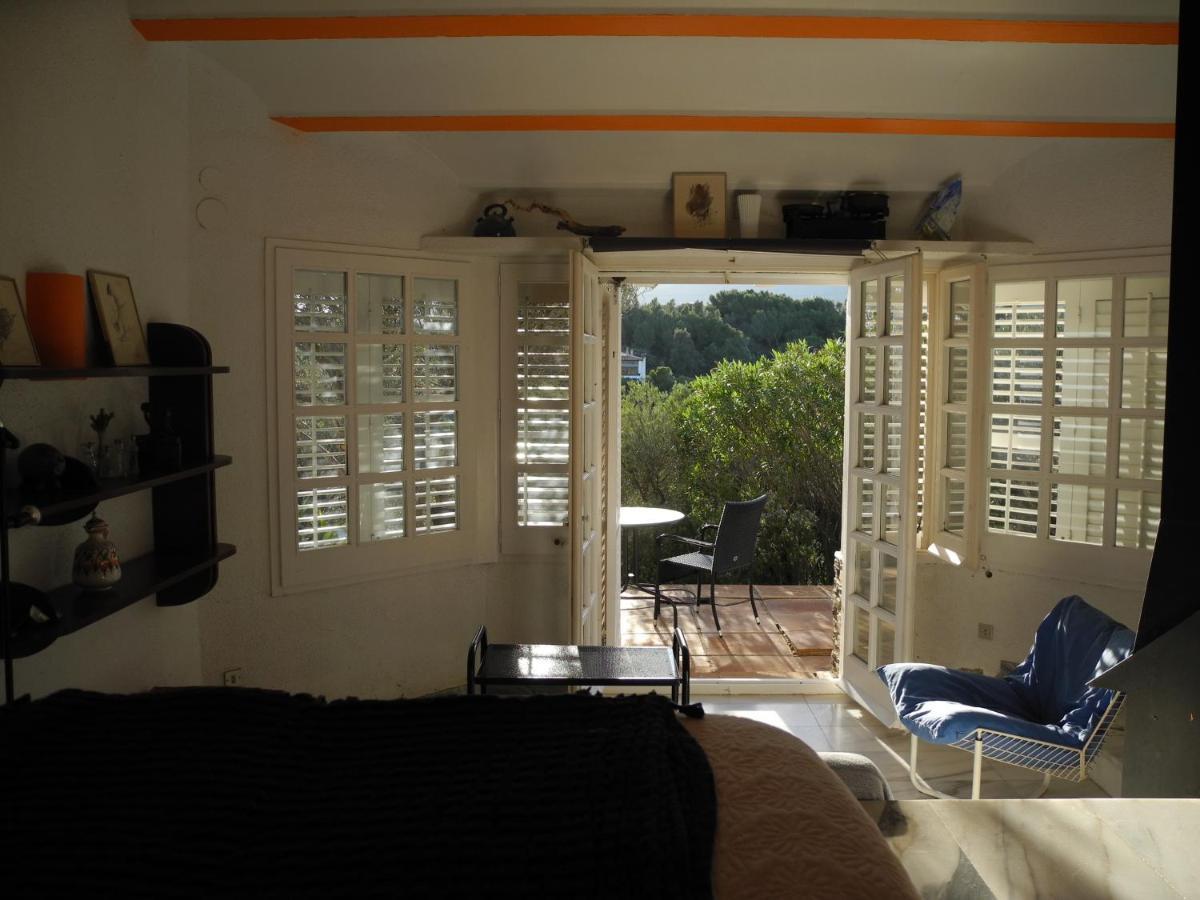 Tranquilos Estudios Cerca De La Playa カダケス エクステリア 写真